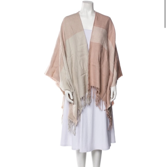 NWT Soia & Kyo light pink colourblock shawl/cape with fringe detail - Picture 9 of 11